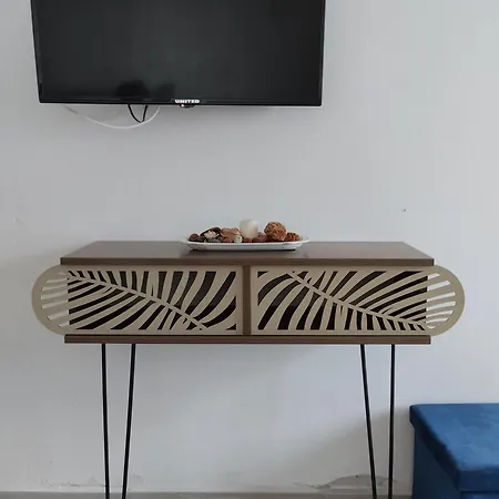 New Management 아파트호텔 산토리니