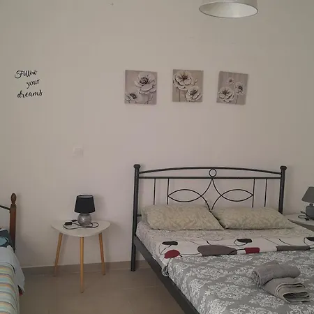 New Management 산토리니