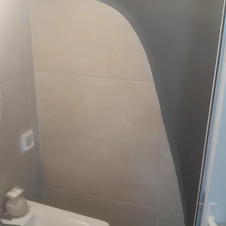 New Management 3* Fira (Santorini)