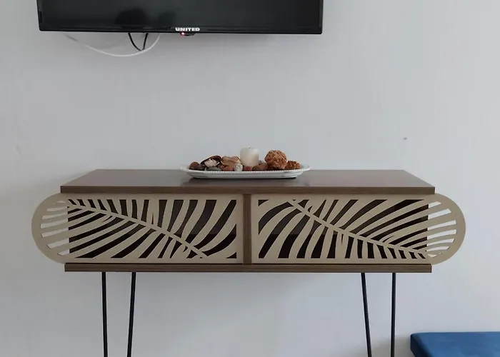 New Management Aparthotel Fira (Santorini)